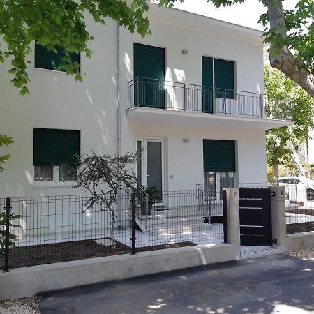 Villa Lina Rimini Exterior foto